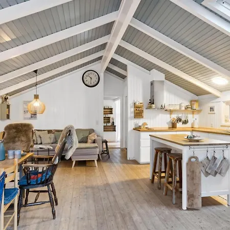 Сasa de vacaciones Pauliina - 500m From The Sea By Interhome