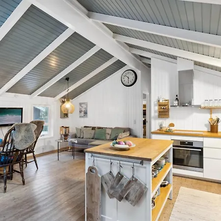 Pauliina - 500m From The Sea By Interhome *